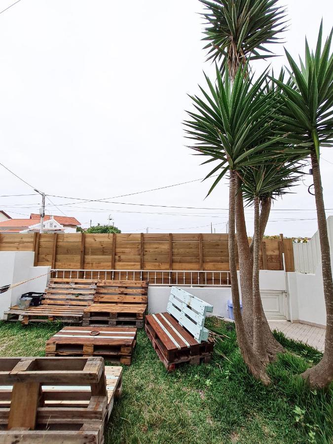 Cloud To Chill Surfhouse Baleal Hostel Фехео Екстериор снимка