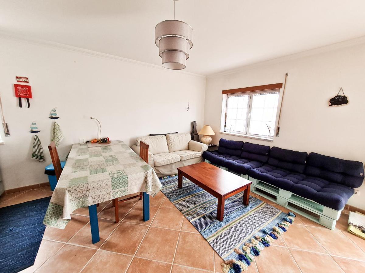 Cloud To Chill Surfhouse Baleal Hostel Фехео Екстериор снимка