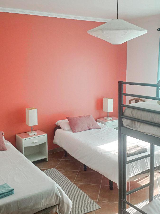 Cloud To Chill Surfhouse Baleal Hostel Фехео Екстериор снимка