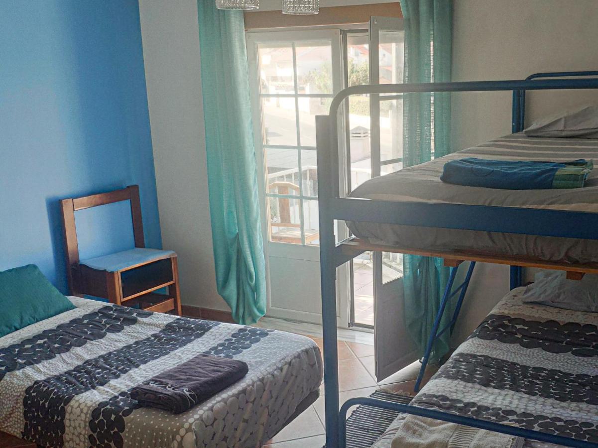 Cloud To Chill Surfhouse Baleal Hostel Фехео Екстериор снимка