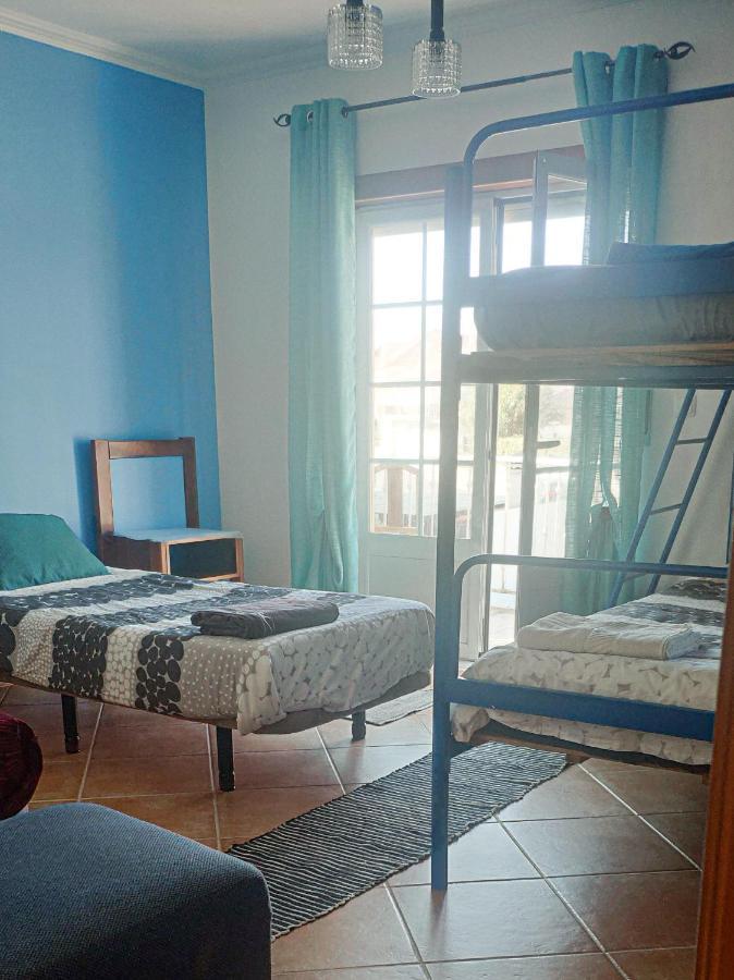 Cloud To Chill Surfhouse Baleal Hostel Фехео Екстериор снимка